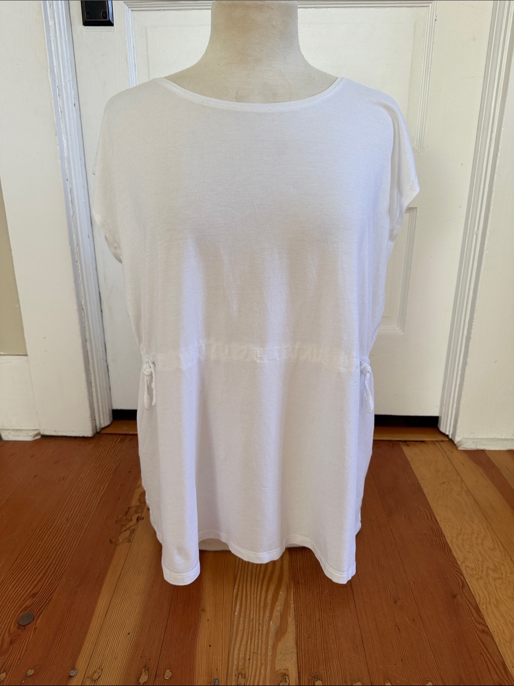 Eileen Fisher White Short Sleeve Stretch Knit Tunic Top Medium